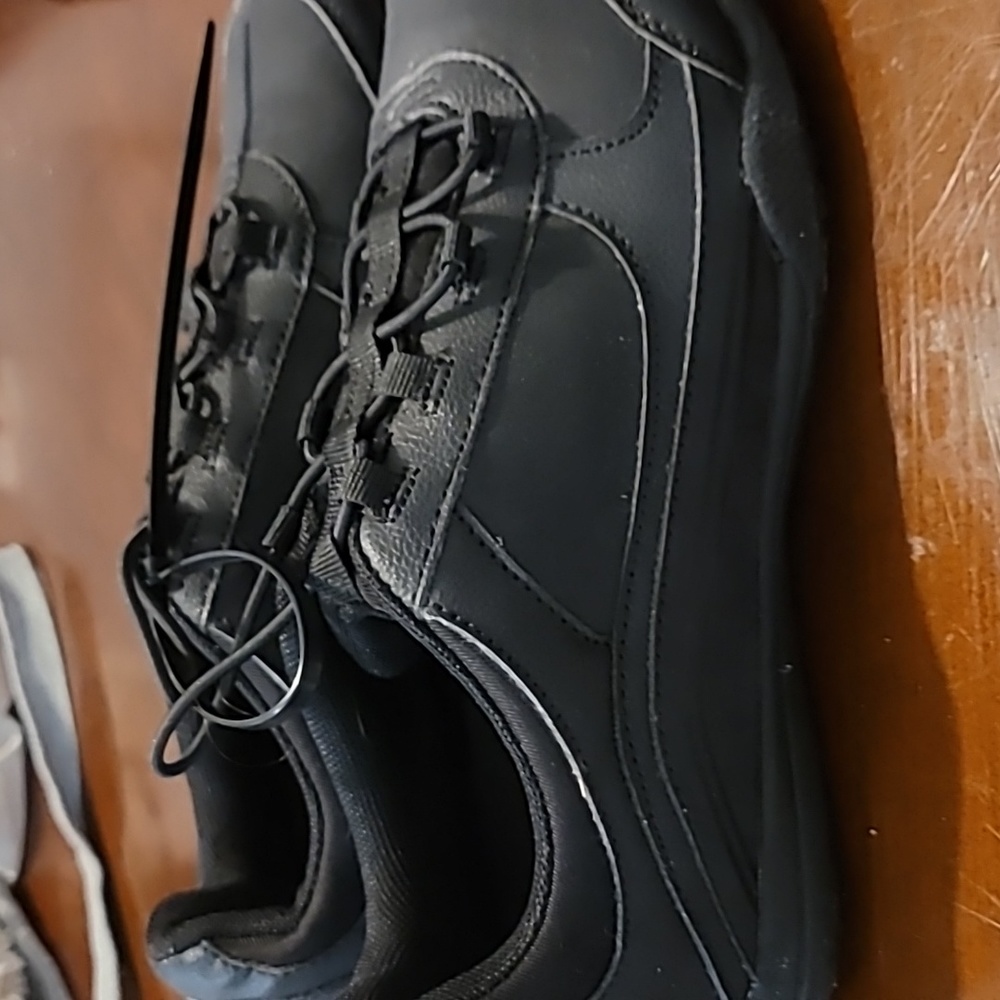 Tredsafe shoes